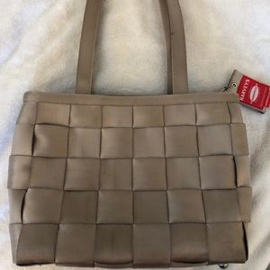 Harvey’s Seatbelt Bag